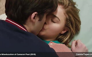 Chloe Grace Moretz – hot lesbian sex