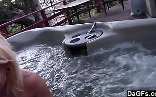 Hot Tub Blowjob Off out of one's mind Flaxen-haired Teen