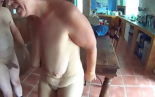Suzisoumise the mature whore fucked twice by her guest.
